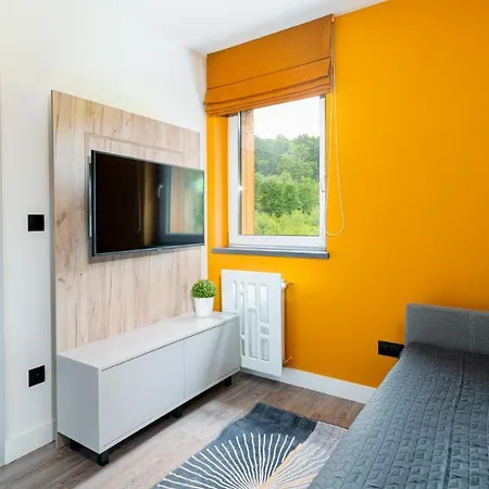 Good Time - Przy Dolinie Szczescia * شكلارسكا بوريبا