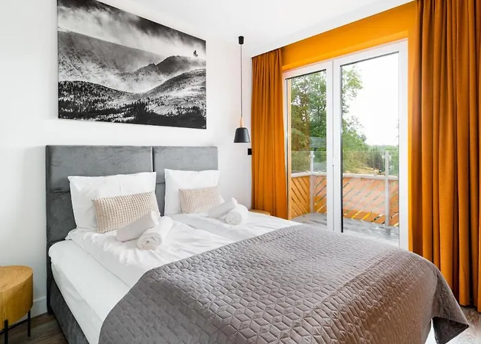 Good Time - Przy Dolinie Szczescia * 스클라르스카포렘바